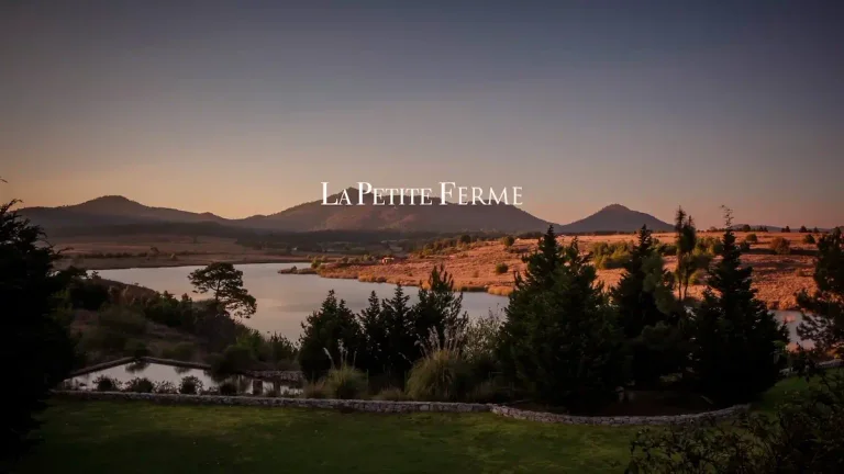 Vista previa del video de La Petite Ferme
